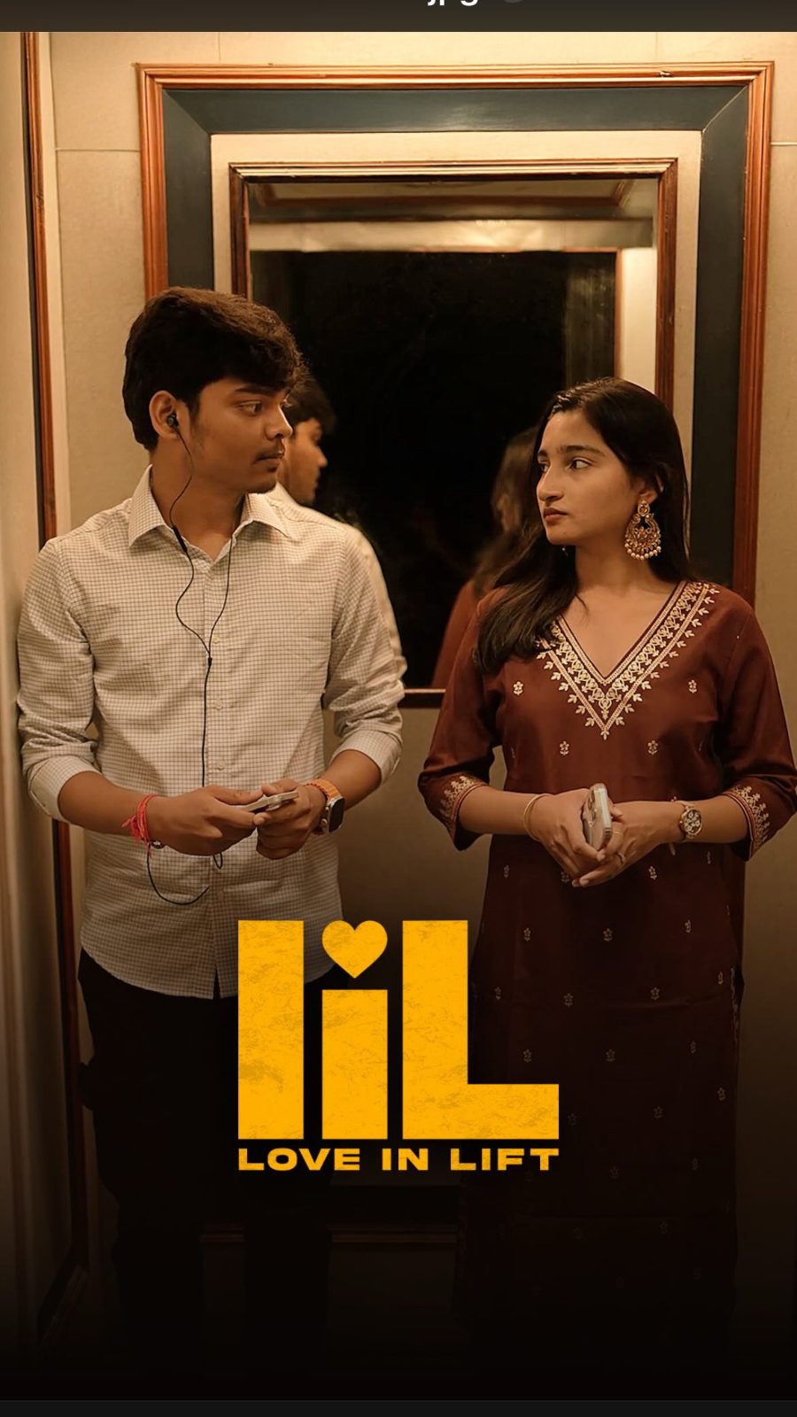 Love In Lift